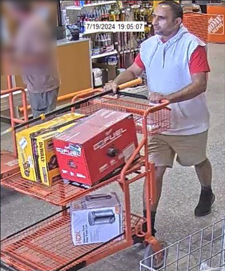 Photo of male suspect