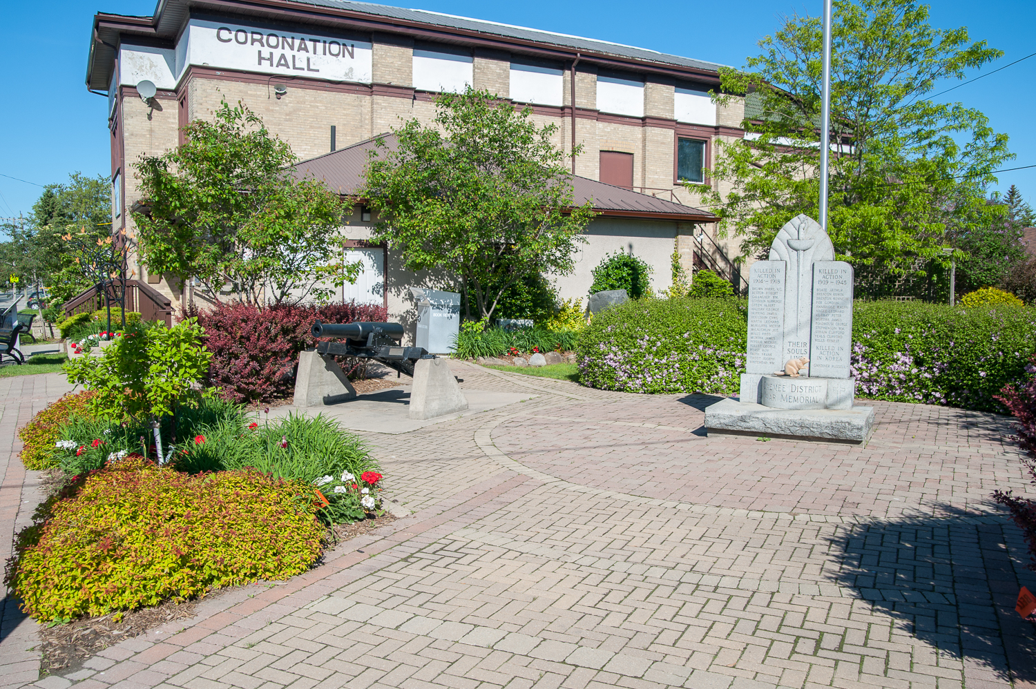 Outside view of Omemee Service Centre