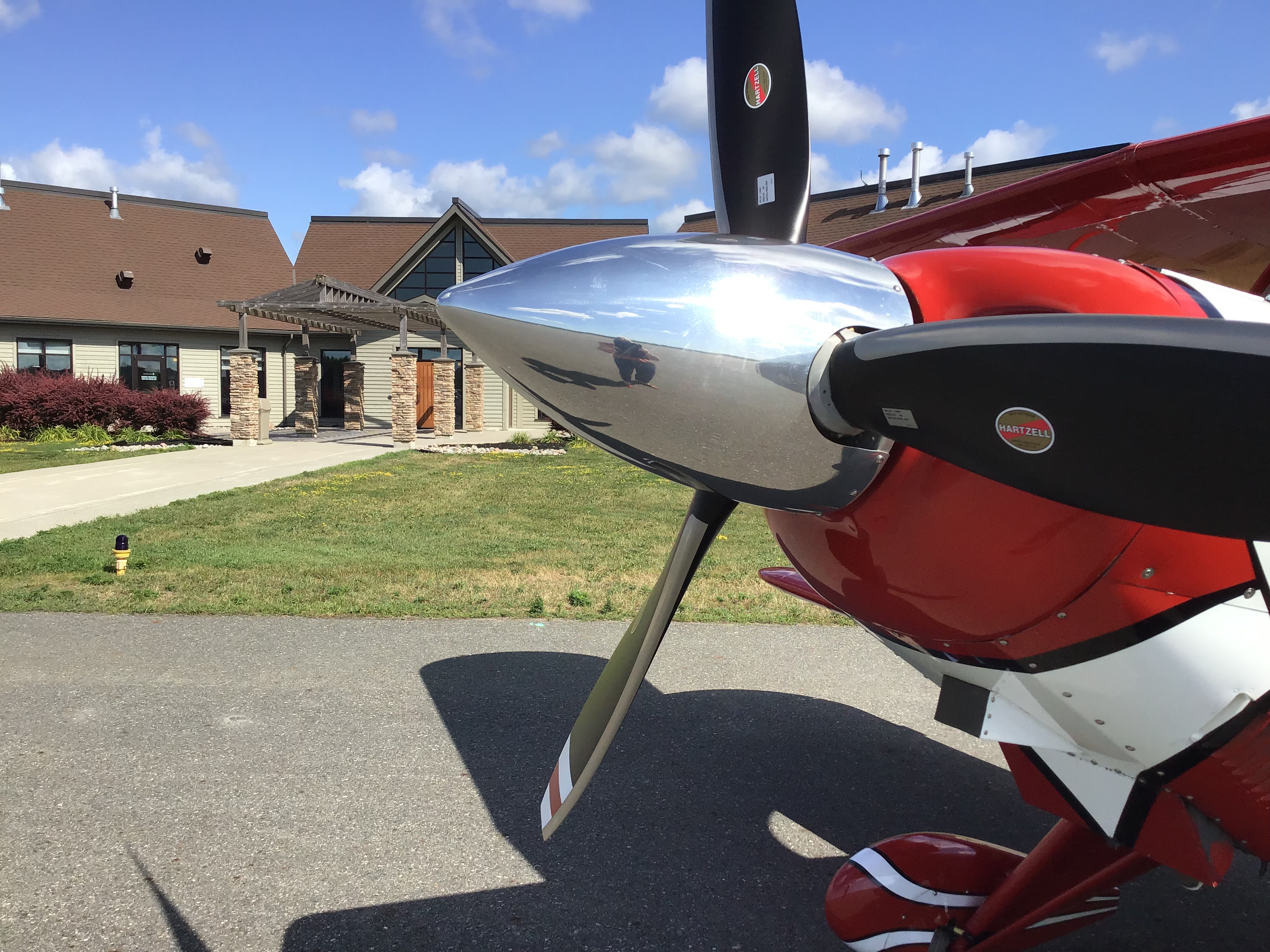 Airplane propeller 