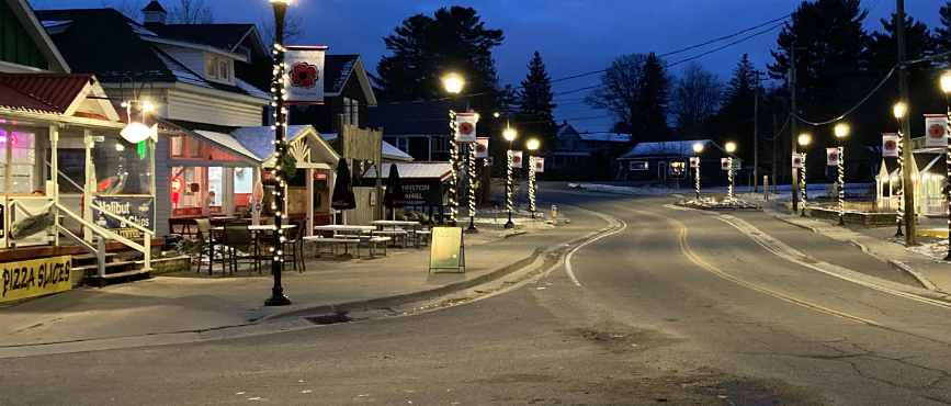 A road in Bala with the streetlights lit