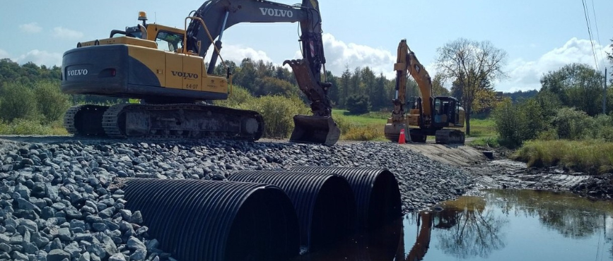 Installation of a culvert