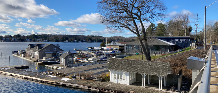 Port Sandfield docks and marina