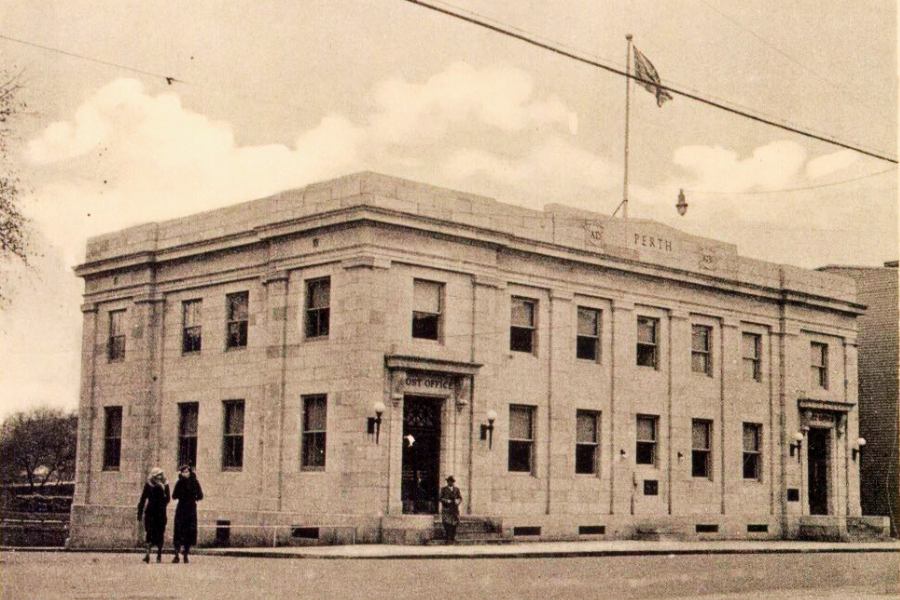 Historic photo in black and white of the old Perth Post Office