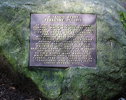 Stone marker for 1913 train accident